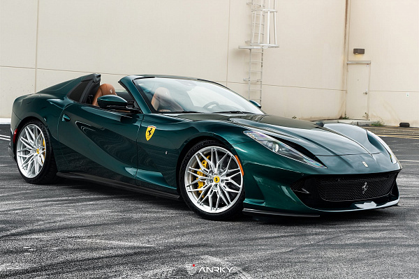 Фото дисков Anrky S1-X1 Глянцевый лак на Ferrari 812