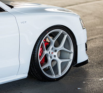 Фото дисков Vossen CG-205 на Audi A/S 8 (D4)