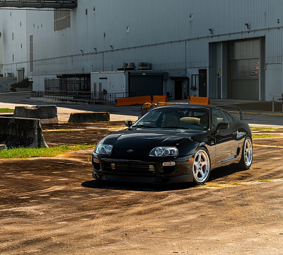 Фото дисков Strasse Wheels S5 Track на Toyota Supra A80