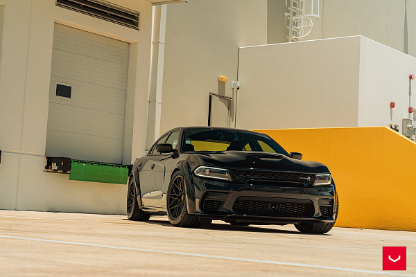 Фото дисков Vossen HF-7 Черный сатин на Dodge Charger VII