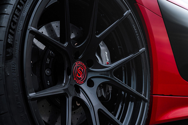 Фото дисков Strasse Wheels SM5R Deep Concave Duoblock Черный глянец на Audi R8 (4S)