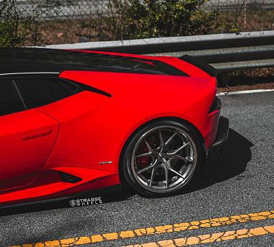 Фото дисков Strasse Wheels SM5R Deep Concave FS на Lamborghini Huracan