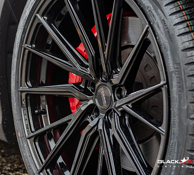 Фото дисков Vossen HF-4T на Audi Q8