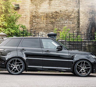 Фото дисков Kahn Type 52 RS на Range Rover Sport II