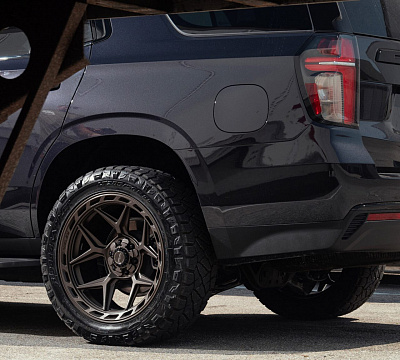 Фото дисков 4PLAY 4P55 на Chevrolet Tahoe V