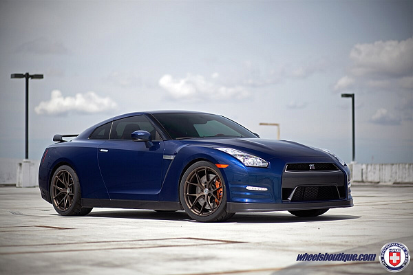 Фото дисков HRE P101 Сатиновая бронза на Nissan GT-R