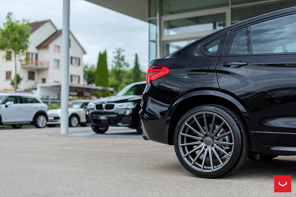 Фото дисков Vossen VFS-2 Глянцевый графит на BMW X4 (F26)