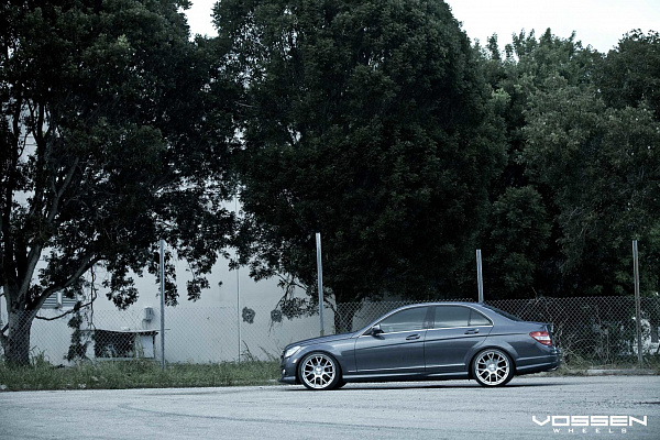 Фото дисков Vossen CV2 Серебро на Mercedes-Benz C-Class (W204)
