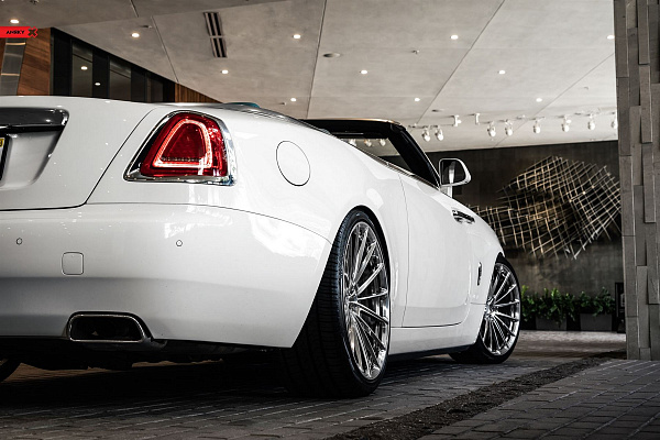 Фото дисков Anrky AN19 Полированный лак на Rolls-Royce Wraith