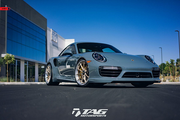 Фото дисков Anrky AN38 Сатиновое золото на Porsche 911 VII