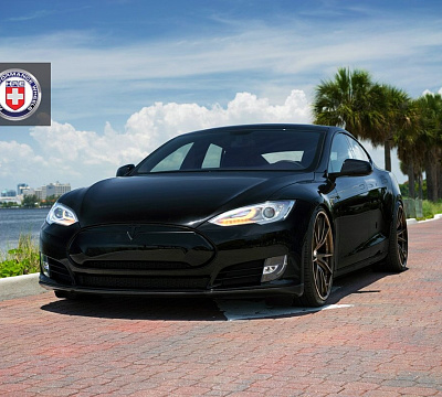 Фото дисков HRE S101 на Tesla Model S