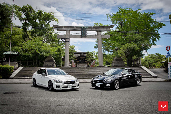 Фото дисков Vossen HF-2 Серебро на Infiniti Q50