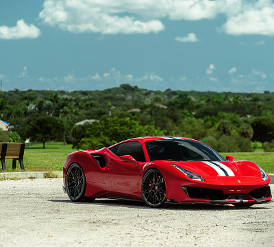Фото дисков Vossen EVO-5 на Ferrari 488