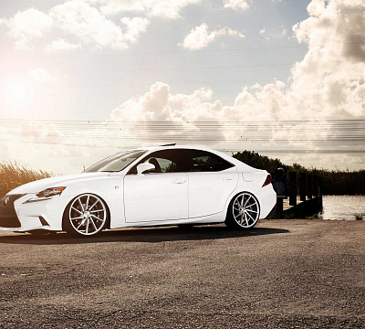 Фото дисков Vossen CVT на Lexus IS II