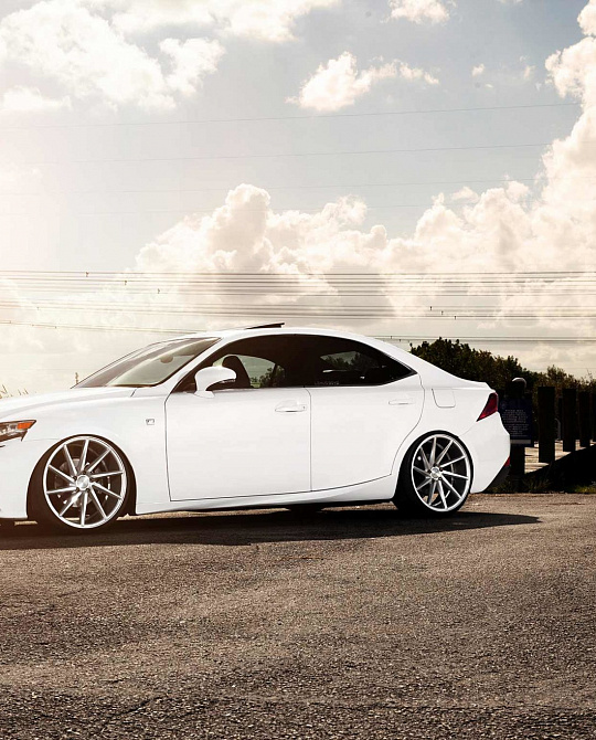 Фото дисков CVT Серебро на Lexus IS II
