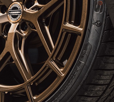 Фото дисков Vossen HFX-1 (5-Lug) на Dodge Challenger III