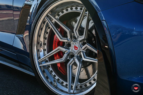 Фото дисков Vossen M-X1 (3-Piece) Глянцевый лак на Chevrolet Corvette C7