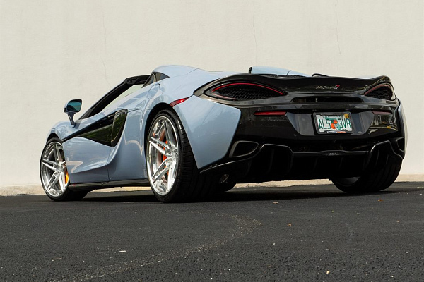 Фото дисков Anrky AN37 Глянцевый лак на McLaren 570S