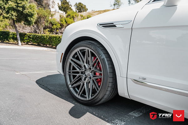 Фото дисков Vossen HF-7 Сатиновый графит на Bentley Bentayga