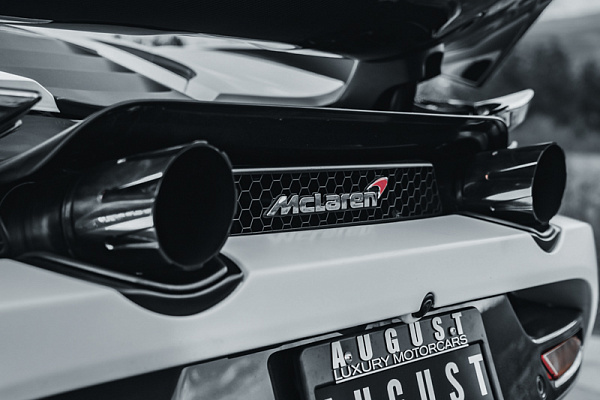 Фото дисков Brixton Forged CM6-R Глянцевый темный лак на McLaren 720S