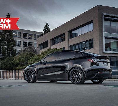 Фото дисков HRE FF11 на Tesla Model Y