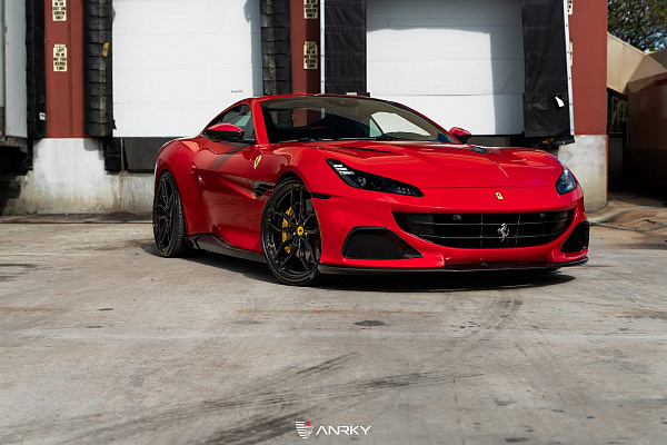 Фото дисков Anrky AN11 Черный глянец на Ferrari Portofino