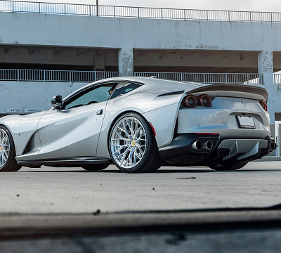 Фото дисков Anrky AN20 на Ferrari 812
