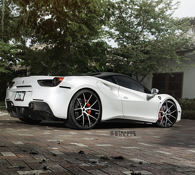 Фото дисков Strasse Wheels SM5R Deep Concave Monoblock на Ferrari 488