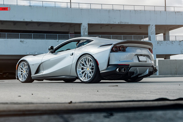 Фото дисков Anrky AN20 Глянцевый лак на Ferrari 812