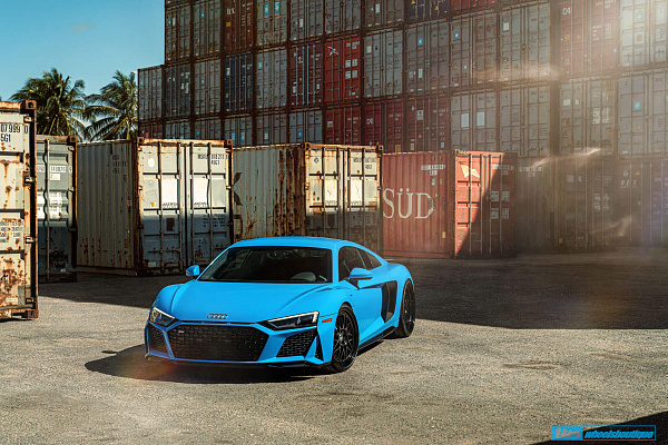 Фото дисков HRE 540C Черный глянец на Audi R8 (4S)