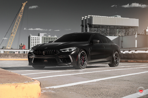 Фото дисков Vossen EVO-2 (3-Piece) Черный глянец на BMW 8/M8