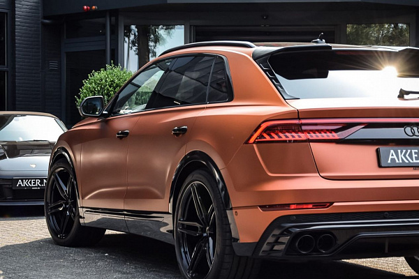 Фото дисков Anrky AN17 Черный глянец на Audi Q8