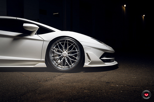 Фото дисков Vossen S21-02 (3-Piece) Глянцевый лак на Lamborghini Aventador