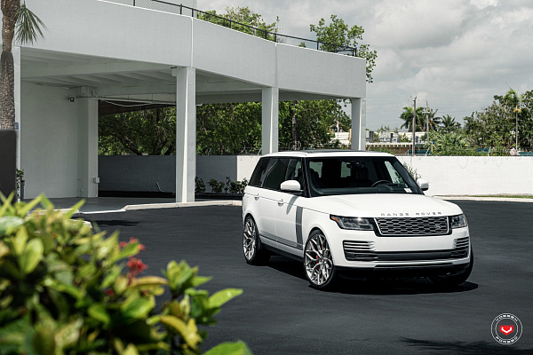 Фото дисков Vossen S17-01 Глянцевый тонированный лак на Land Rover Range Rover IV