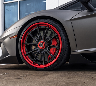 Фото дисков Strasse Wheels SV10-RS Performance на Lamborghini Aventador
