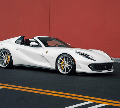 Фото дисков Anrky AN12 на Ferrari 812