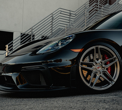 Фото дисков Vossen EVO-1 на Porsche Cayman III