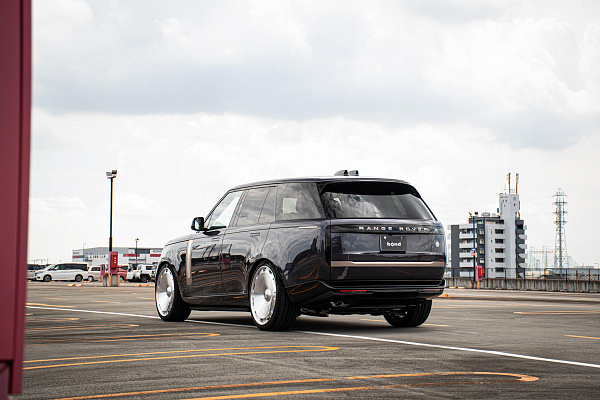 Фото дисков HRE L108M Глянцевый лак на Land Rover Range Rover V