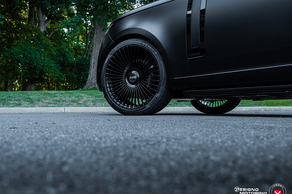 Фото дисков Vossen S17-16 Черный глянец на Land Rover Range Rover V