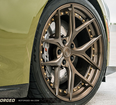Фото дисков BC Forged HCS21 на Chevrolet Camaro VI