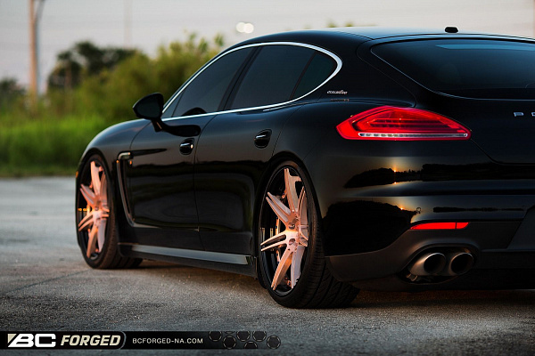 Фото дисков BC Forged HC027 Другой цвет на Porsche Panamera I