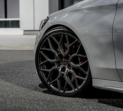 Фото дисков Vossen HF-2 на Mercedes-Benz C-Class (W205)