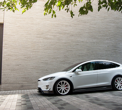 Фото дисков Vossen VFS-1 на Tesla Model X