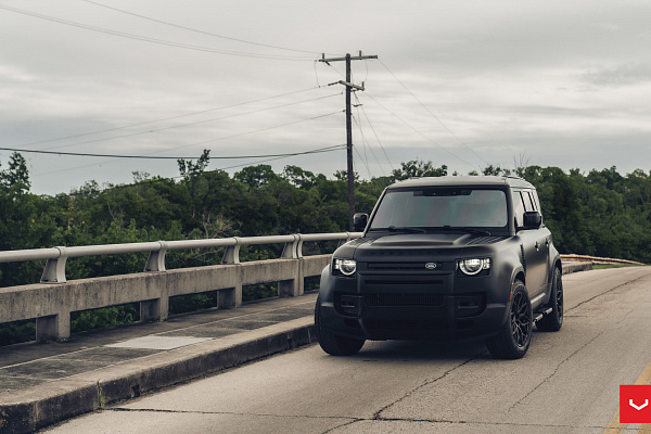 Фото дисков Vossen HF-2 Черный глянец на Land Rover Defender II