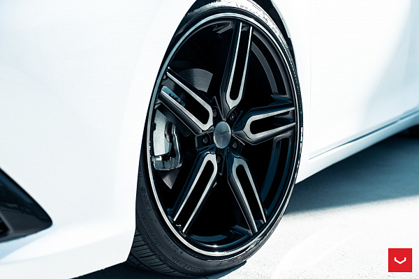 Фото дисков Vossen HF-1 Алмазная проточка на Lexus ES VII