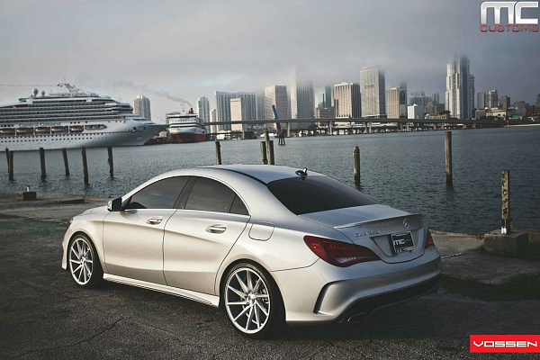 Фото дисков Vossen CVT Серебро на Mercedes-Benz CLA (C117, X117)