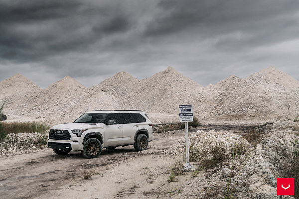 Фото дисков Vossen HFX-1 (6-Lug) Сатиновая бронза на Toyota Sequoia III
