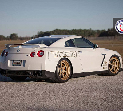 Фото дисков HRE C106 на Nissan GT-R