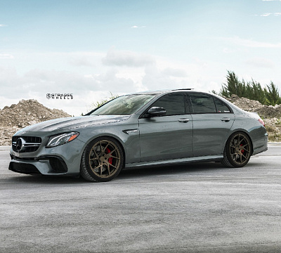 Фото дисков Strasse Wheels SM5RT Deep Concave Monoblock на Mercedes-Benz E-Class (W213, S213, C238)