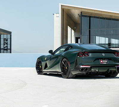 Фото дисков Vossen M-X2 на Ferrari 812